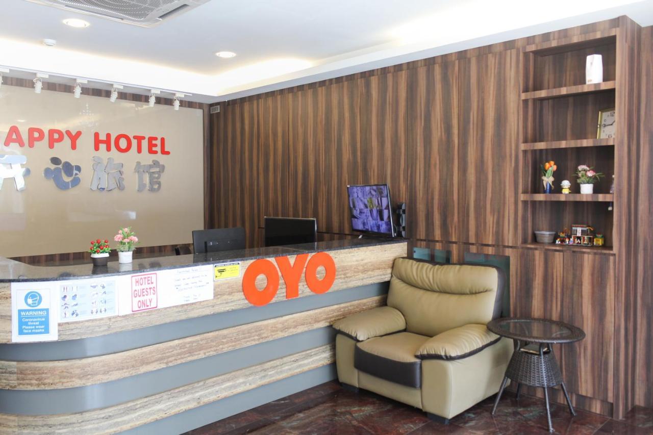 Oyo 90027 Happy Hotel Джохор-Бару Екстер'єр фото